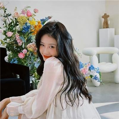 与鲨鱼游弋